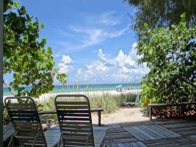 Wonderful Spacious and Open Beach Front  Townhouse Sleeps 6